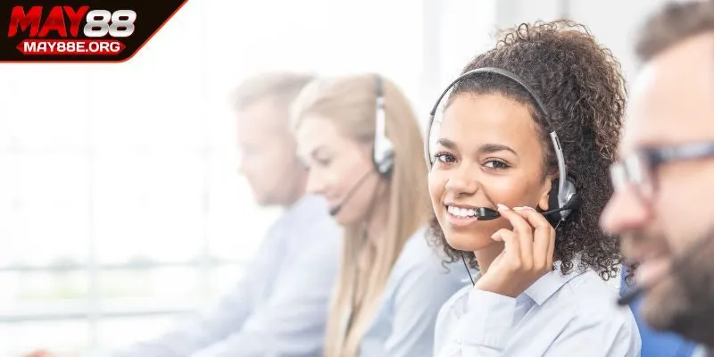Nhân viên luôn phản hồi kết quả giải quyết nhanh chóng
